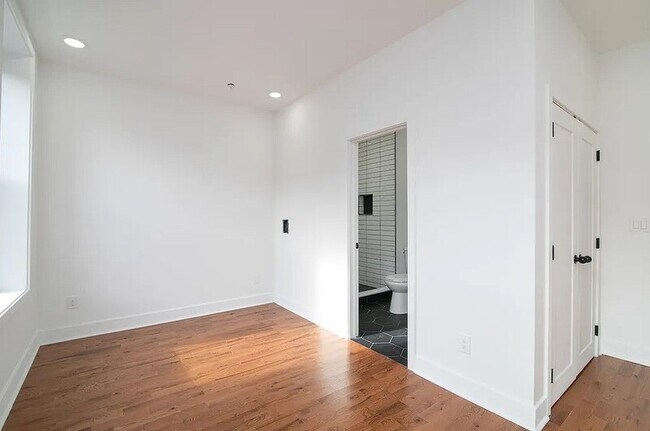 Foto del edificio - 3035 W Diamond St