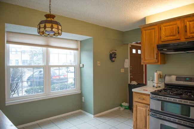 Foto del edificio - 706 Brokaw Ct