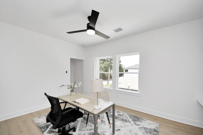 Foto del edificio - 860 Rachel St