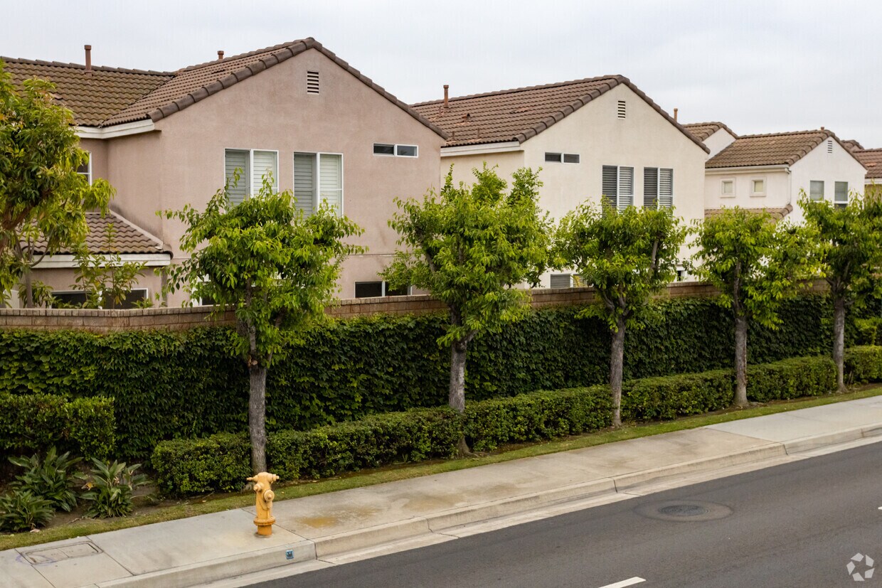 06/2022 - 10302-10312 Garden Grove Blvd