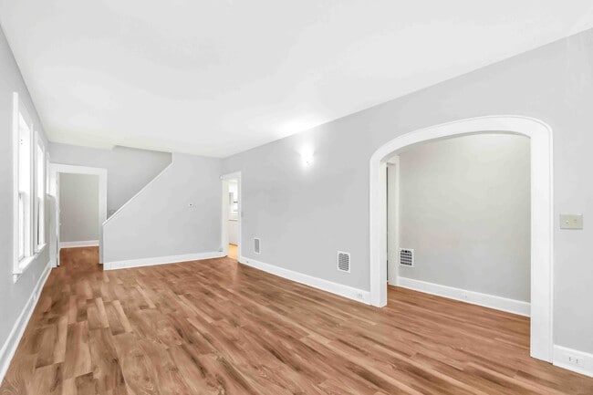 Building Photo - 208 Rocton Ave