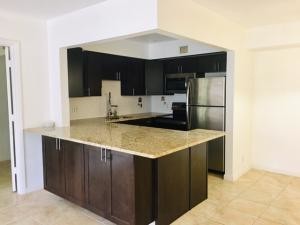 Building Photo - 2 Bed/2 Bath Condo in Deerfield Beach
