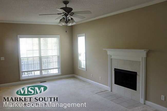 Foto del edificio - 3 br, 2 bath House - 159 Cottage Court