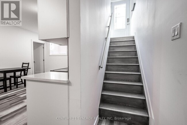 Photo du bâtiment - 865 Tavistock Rd