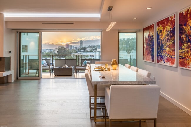 Spectacular views, large balcony - 1155 N La Cienega Blvd