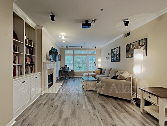 Foto del edificio - 3047 Lenox Rd NE