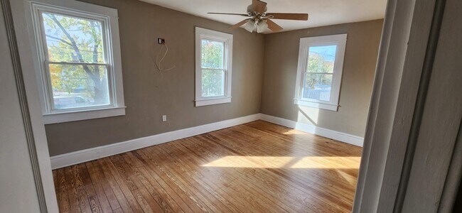 Sala de estar - 723 N Adams St