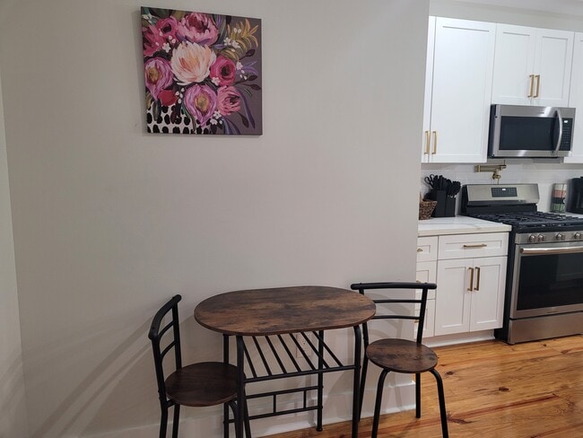 dining room - 2821 Dryades St