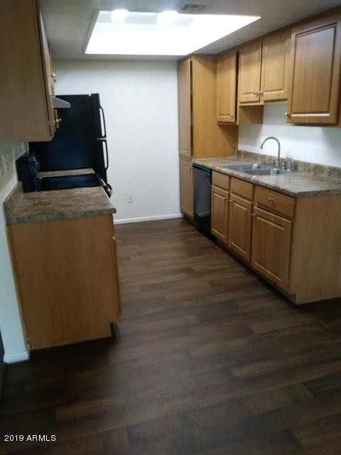 Building Photo - 3810 N Maryvale Pkwy