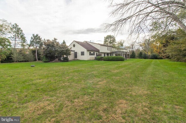 Foto del edificio - 435 Valley Park Rd