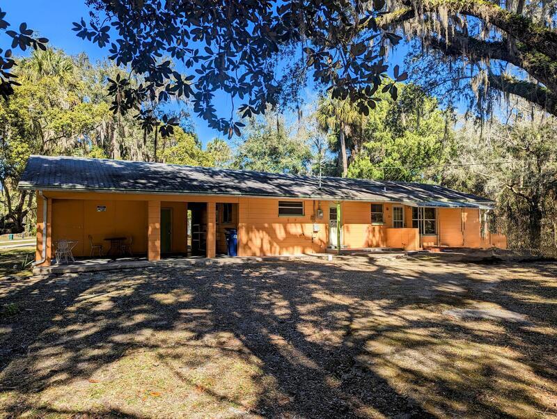159 NE 10th St, Crystal River, FL 34428 House Rental in Crystal River