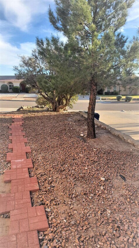 Foto principal - 6426 Belton Rd