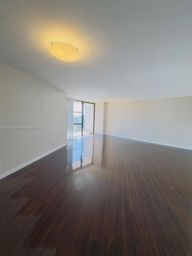 Foto del edificio - 800 Parkview Dr