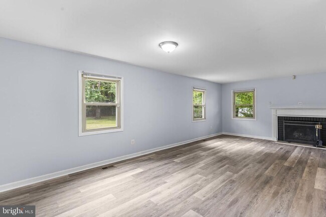 Foto del edificio - 13501 Ivy Way