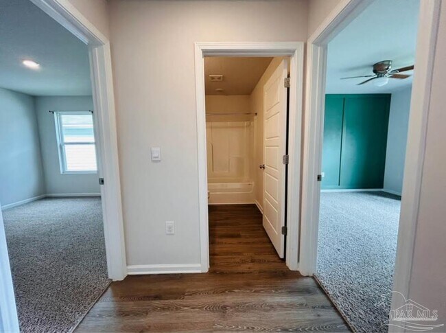 Foto del edificio - 1928 High Rdg Ct