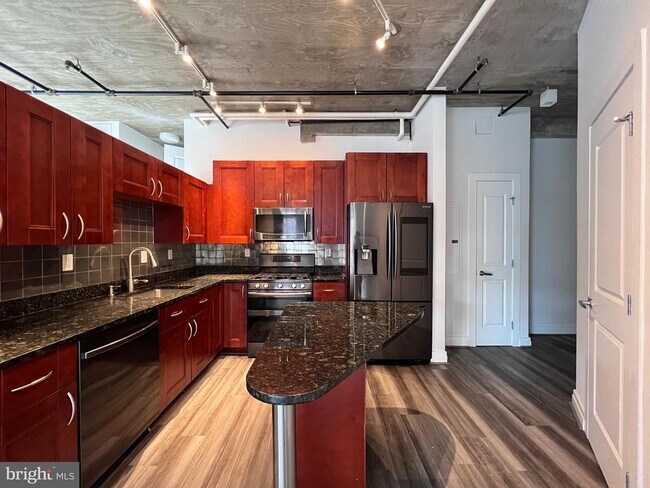 Foto del edificio - 301 Massachusetts Ave NW