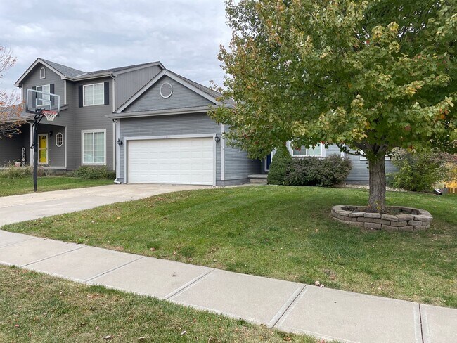 Foto del edificio - Great Ranch for rent in Millard!