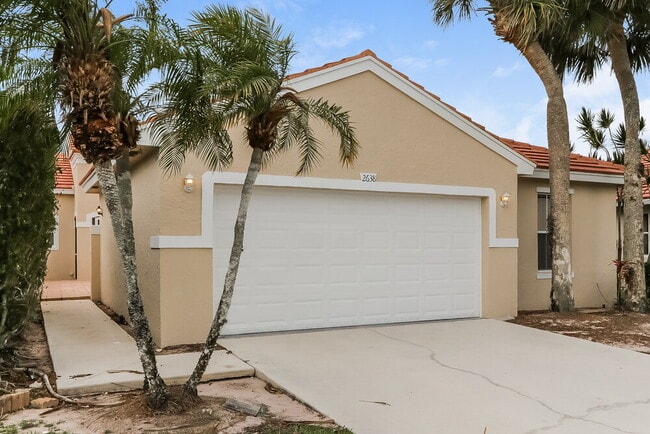 Building Photo - 2638 Country Golf Dr