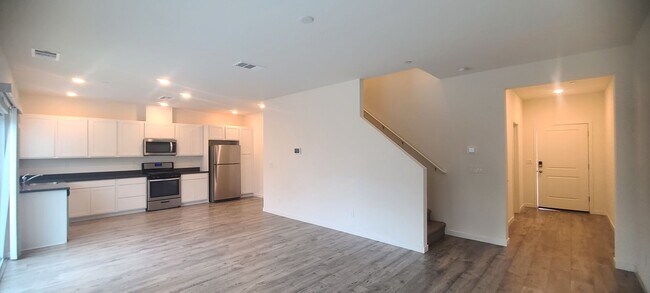 Foto del edificio - MOVE-IN SPECIAL! Lumiere @ Sierra West, Ro...