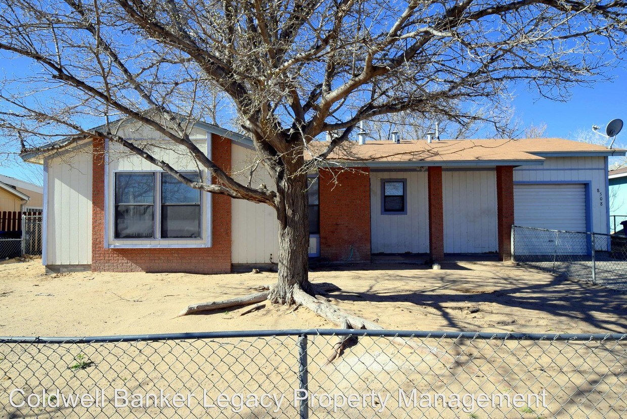 Foto principal - 8508 Camino San Martin SW