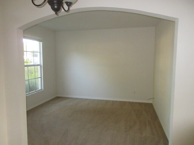 Foto del edificio - 1211 Knollwood Dr