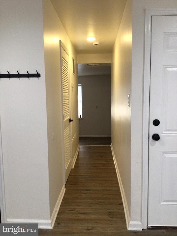 Foto del edificio - 1715 W Lexington St