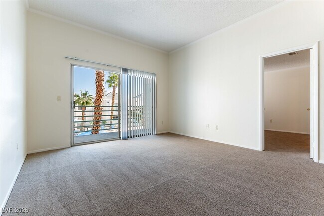 Building Photo - 7100 W Pirates Cove Rd