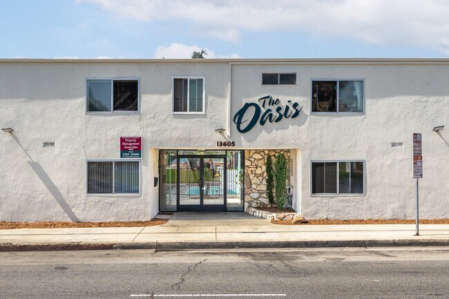 Foto del edificio - 13605 S. Vermont Avenue