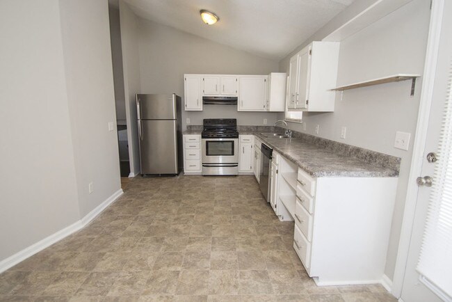 Building Photo - 308 Pebble Creek Ct