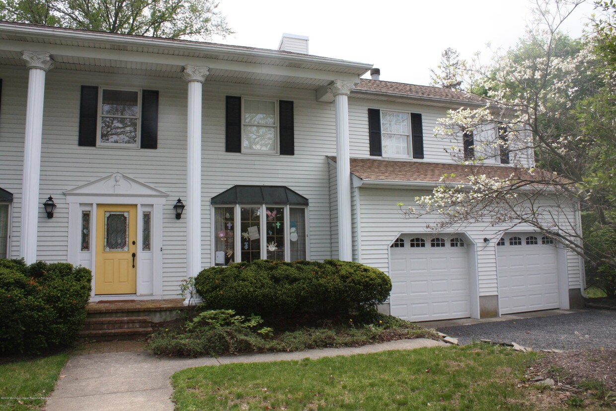 Primary Photo - 21 Rumson Rd