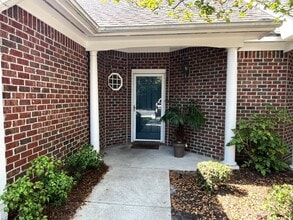 Building Photo - 1600 Sturdivant Dr