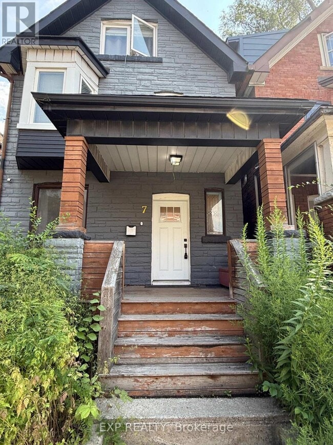 Building Photo - 7 Lansdowne Ave