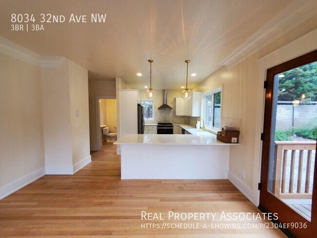 Foto del edificio - 8034 32nd Ave NW