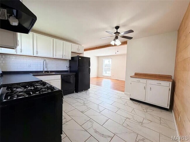 Foto del edificio - 2235 Bolton St