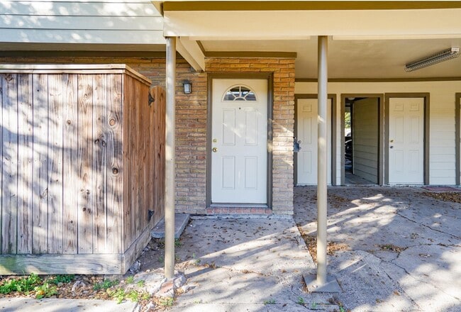 Building Photo - 4807 Merwin St