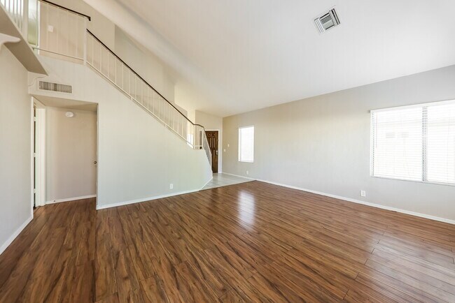 Foto del edificio - 11020 N 59th Dr