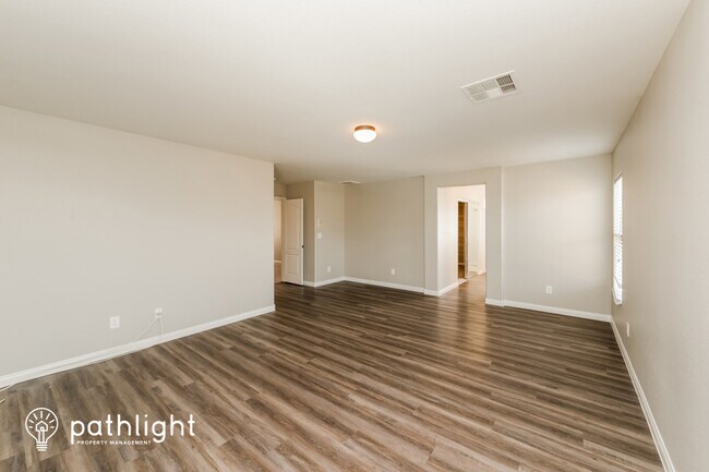 Foto del edificio - 3309 Palatine Hills Avenue