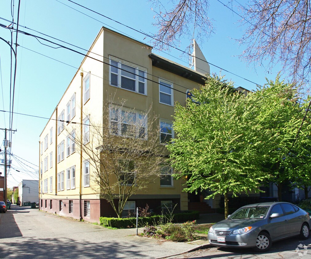 Foto principal - Roxbury Apartments