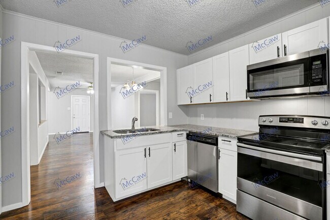 Foto del edificio - 5132 Kilpatrick Ave