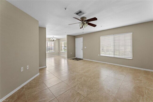 Foto del edificio - 9450 Ivy Brook Run