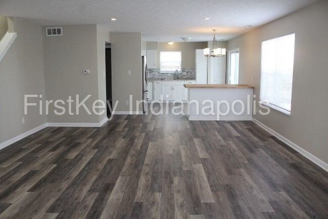 Foto del edificio - 1000 Retford Dr