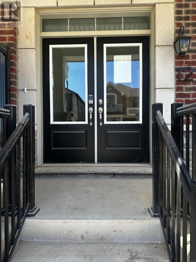 Photo du bâtiment - 1259 Lily Cres