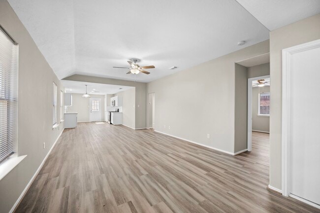 Building Photo - 8922 Aspen Trace Ln