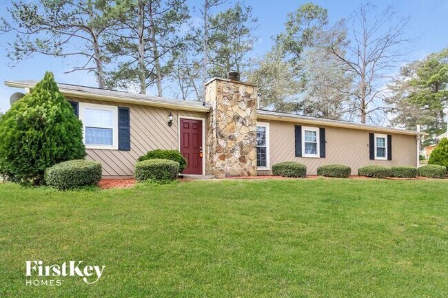 Foto del edificio - 816 Emerald Forest Cir SW