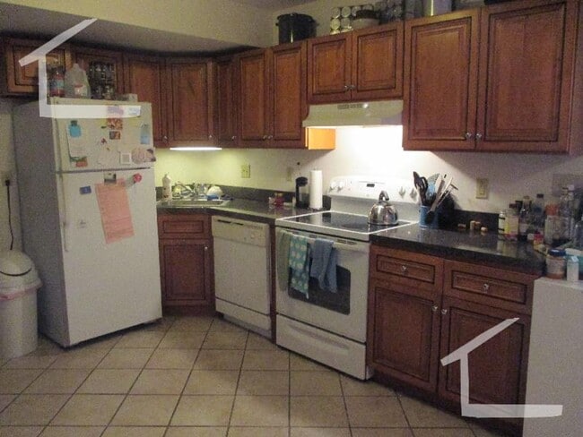 Photo - Brighton 3 bed 2 bath - Available 6/1 (NO FEE) Apartment