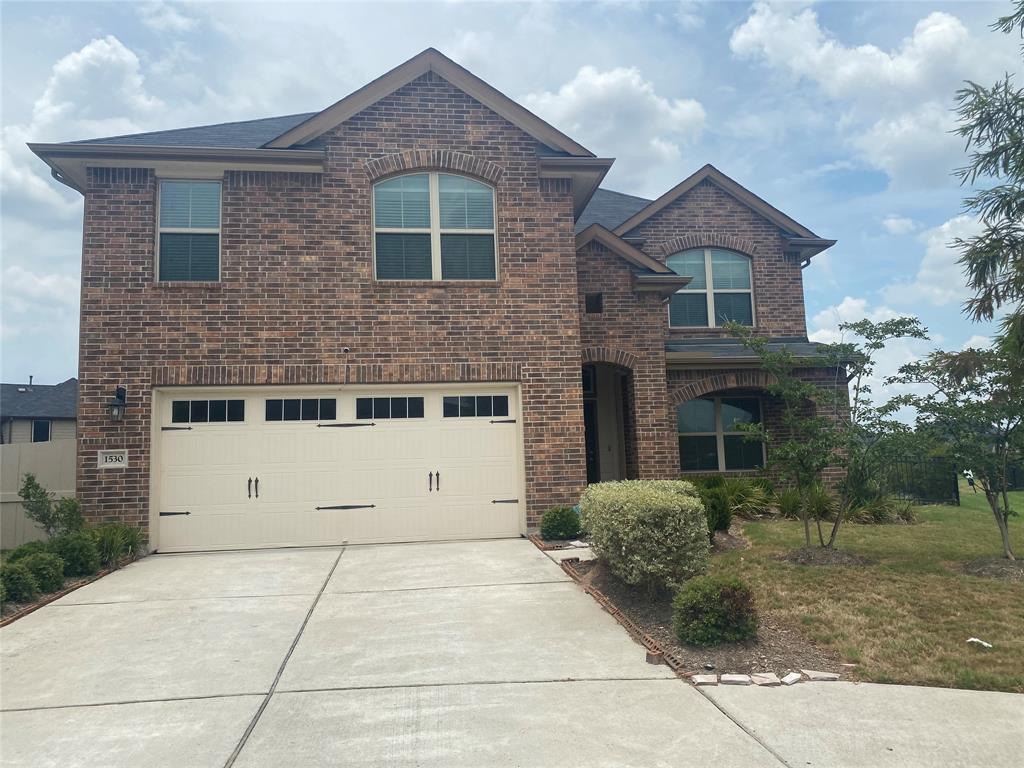 Foto principal - 1530 City Lake Pl