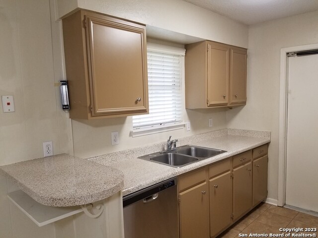 Foto del edificio - 5114 Casa Rica St