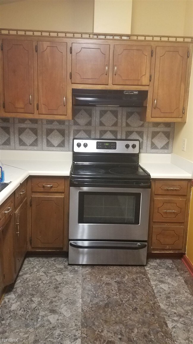 Foto del edificio - 245 Hickory View Dr