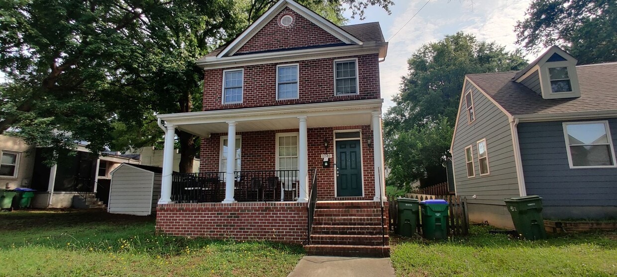 Primary Photo - 3 bedroom home with covered porch and rear...