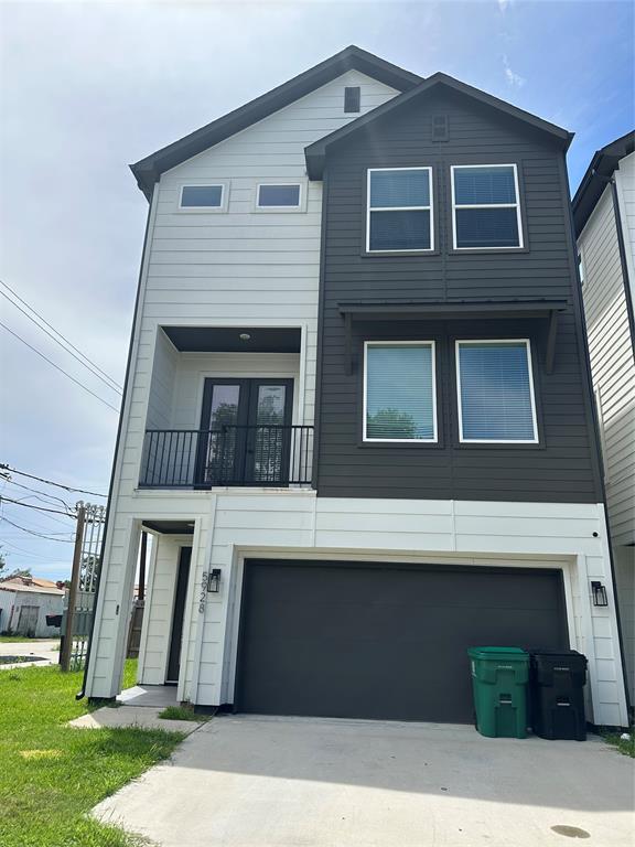 Foto principal - 5928 Conley St